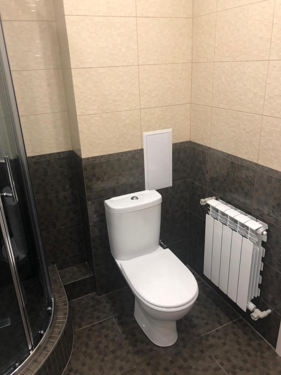 Gil Apartments, 38 Prospect Svobody 우주고로트 외부 사진